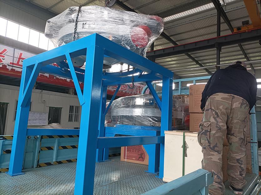 兩臺直排篩、旋振篩、檢驗篩發貨