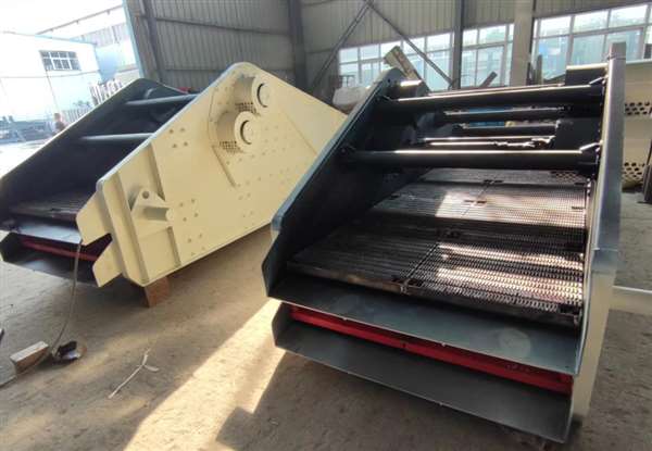 YA圓振篩和聚氨酯脫水篩 篦條脫水篩加工生產中