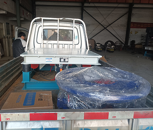 振動平臺、旋振篩底盤發(fā)貨