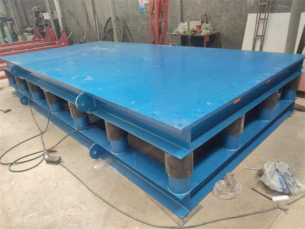 2.5*6米大型振動平臺發貨