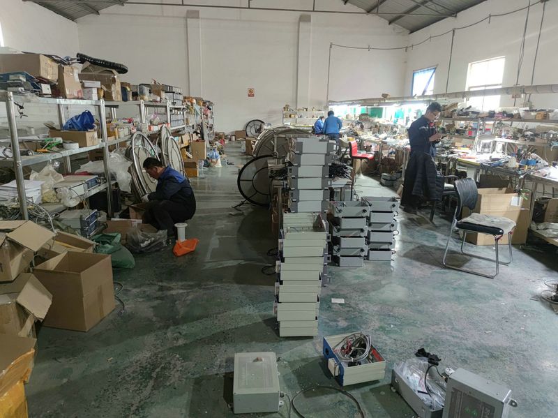 超聲波控制系統(tǒng)生產(chǎn)調(diào)試車間